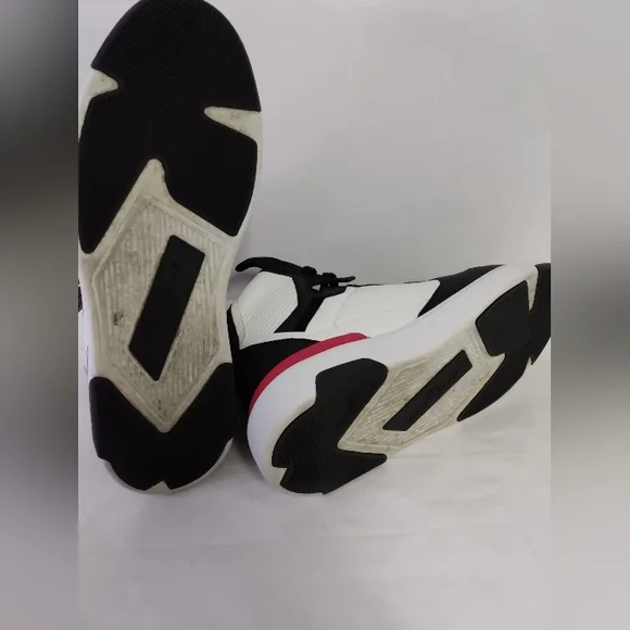 Givenchy Sneakers - Picture 7 of 16